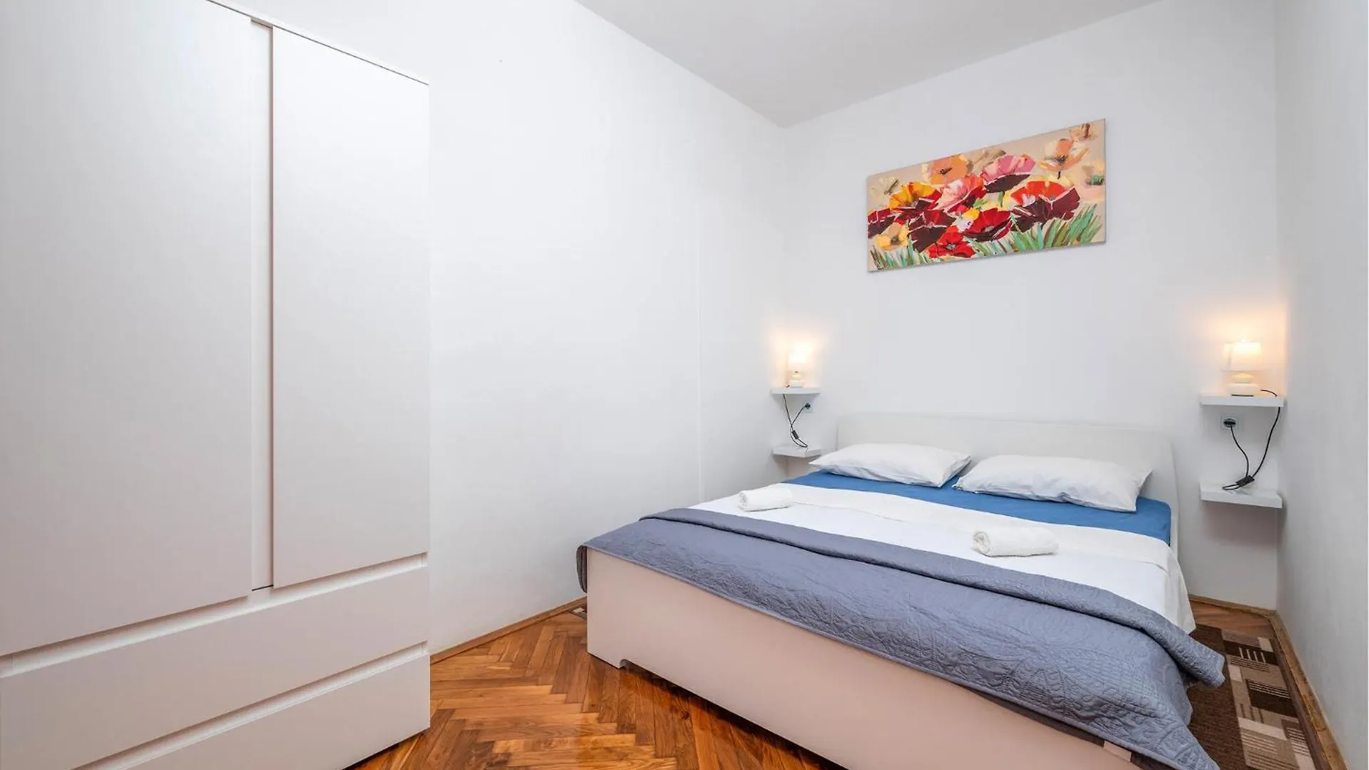 Beautiful Apartment In Fazana With Kitchen